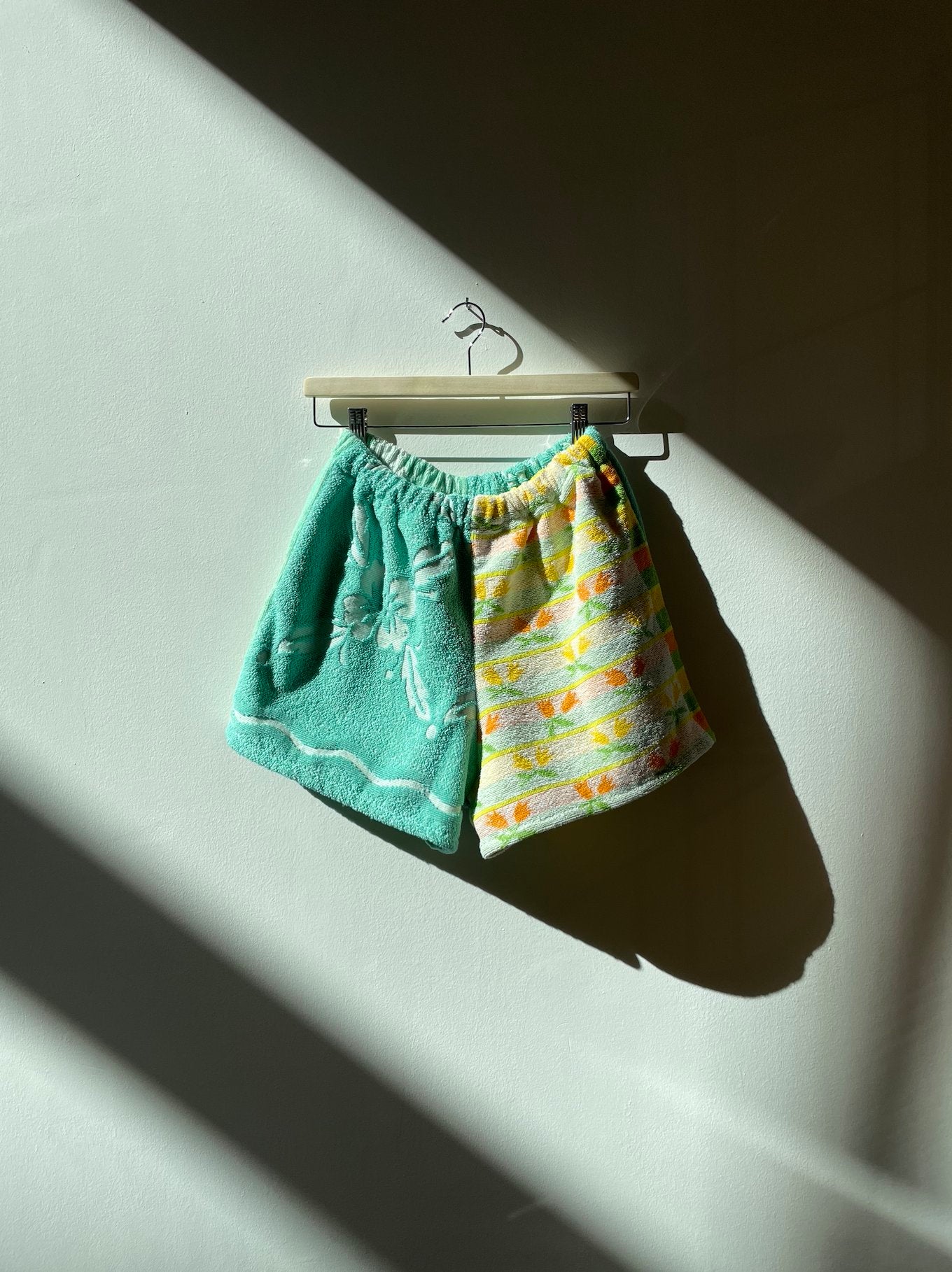 Shorts aus Vintage Frottee, two-tone, handmade in Hamburg, Germany