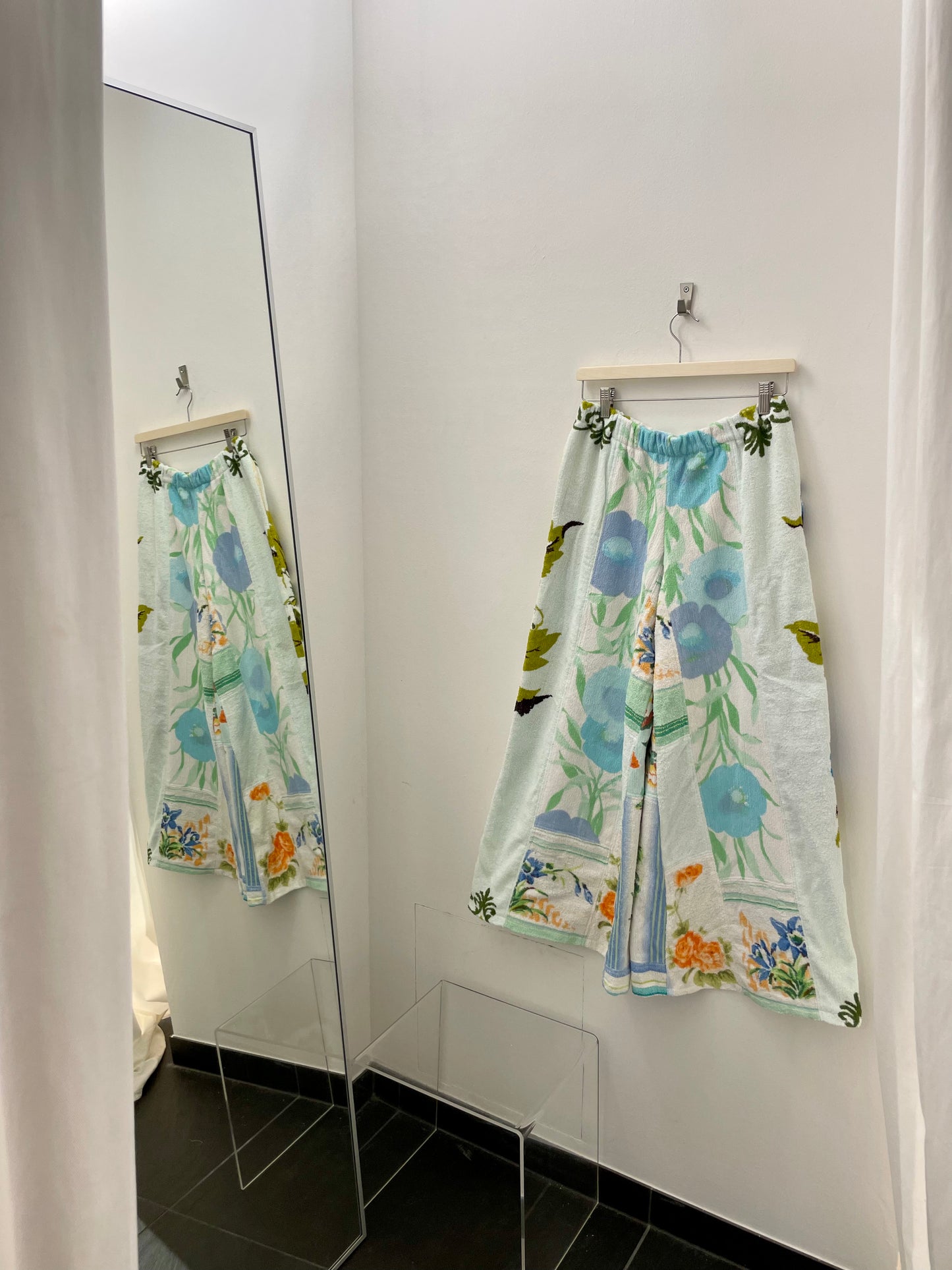 Frottee Pants flower with grasshopper / S